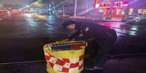 雪天“警”色浓  道外公安为平安护航