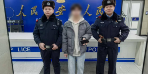 南岗分局民警巡逻中暖心寻失物 高效服务守护群众财产安全
